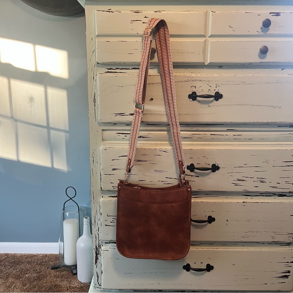 Cluci Brown Leather Crossbody Bag